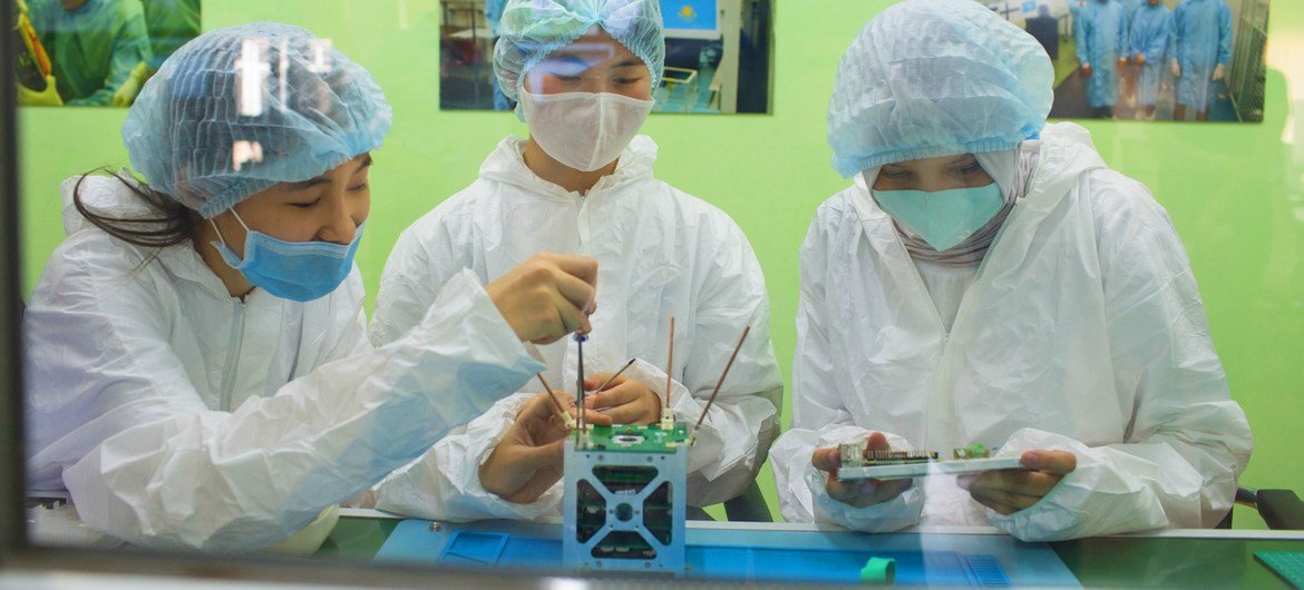 Young women participate in Kazakhstan’s first nanosatellite development programme aimed at women. Young women participate in Kazakhstan’s first nanosatellite development programme aimed at women.