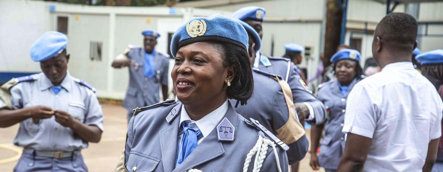 Téné Maimouna Zoungrana is a corrections officer from Burkina Faso serving with the UN Mission in the Central African Republic (MINUSCA). Téné Maimouna Zoungrana is a corrections officer from Burkina Faso serving with the UN Mission in the Central African Republic (MINUSCA).