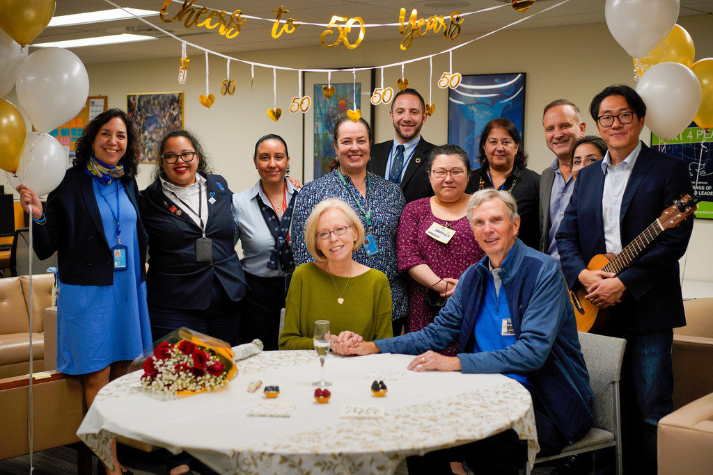 Ellen and Laurance are warmly welcomed by UN Guided Tours unit on the occasion of their 50th anniversary of marriage.