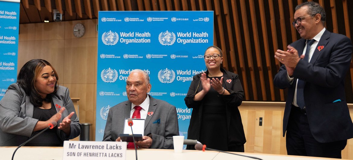 Dr Tedros Adhanom Ghebreyesus welcomed the Henrietta Lacks family for their special dialogue at WHO headquarters in Geneva.