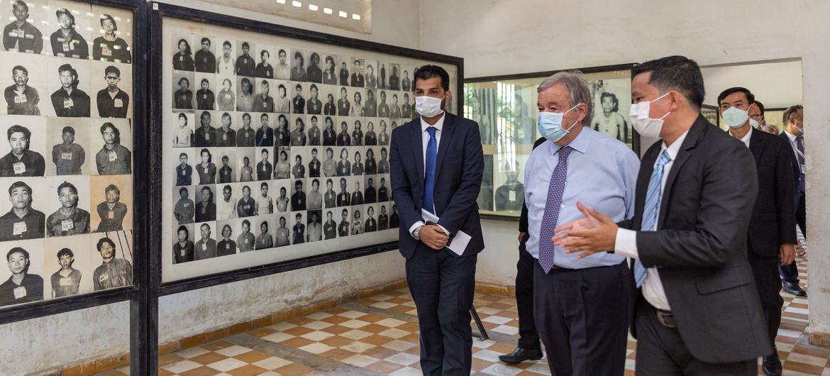 In visit to genocide museum, UN chief warns of the dangers of hate and persecution — Global Issues