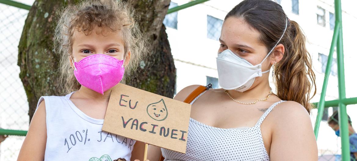 Children aged 5 to 11 years old are being vaccinated against COVID-19 in Brazil. Children aged 5 to 11 years old are being vaccinated against COVID-19 in Brazil.