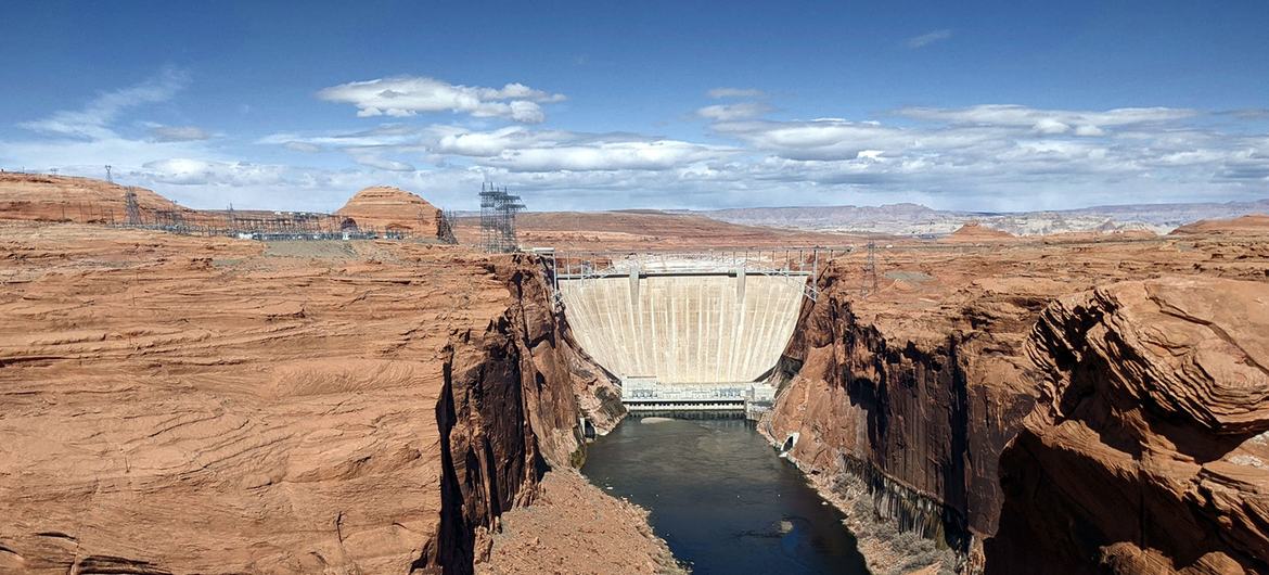 Lake Powell was created in 1964 by the construction of Glen Canyon Dam in Arizona, United States. Lake Powell was created in 1964 by the construction of Glen Canyon Dam in Arizona, United States.