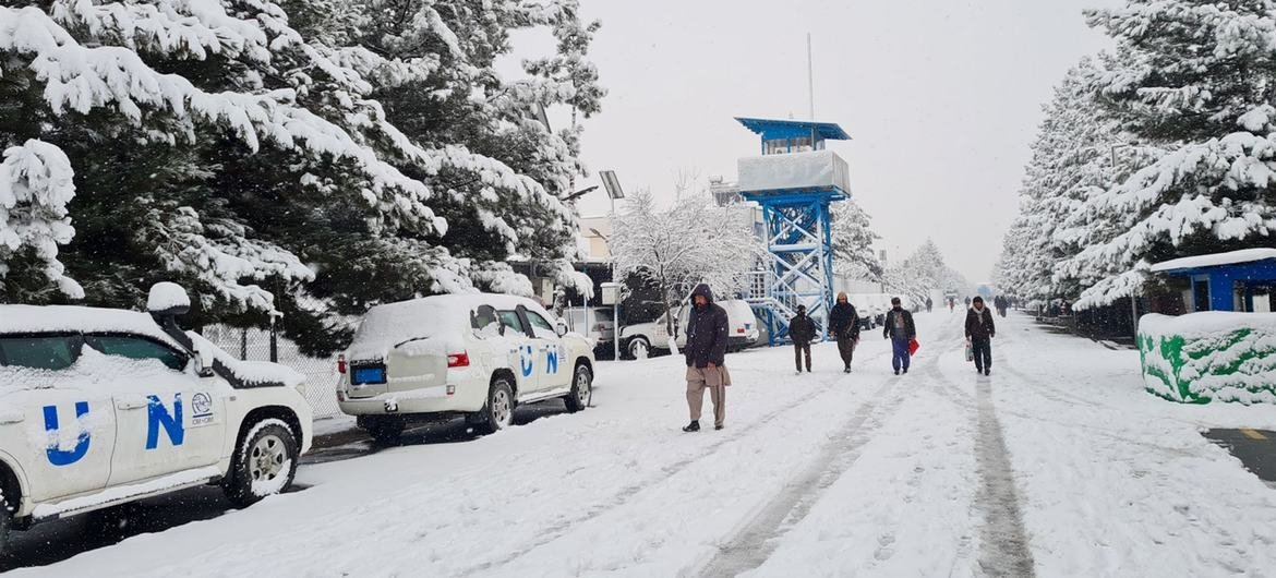 Heavy snow blankets the UN Office for the Coordination of Humanitarian Affairs (OCHA) in Kabul, Afghanistan. Heavy snow blankets the UN Office for the Coordination of Humanitarian Affairs (OCHA) in Kabul, Afghanistan.