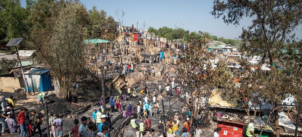 Thousands of Rohingya have been left homeless after a massive fire broke out in their refugee camp in Cox's Bazar, Bangladesh, burning down 300 shelters and damaging another 500. Thousands of Rohingya have been left homeless after a massive fire broke out in their refugee camp in Cox's Bazar, Bangladesh, burning down 300 shelters and damaging another 500.