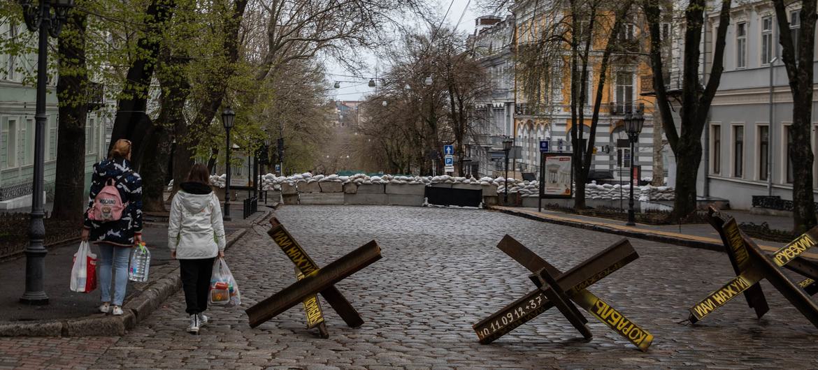 The global economy is not expected to grow as quickly as predicted due to the war in Ukraine. The global economy is not expected to grow as quickly as predicted due to the war in Ukraine.