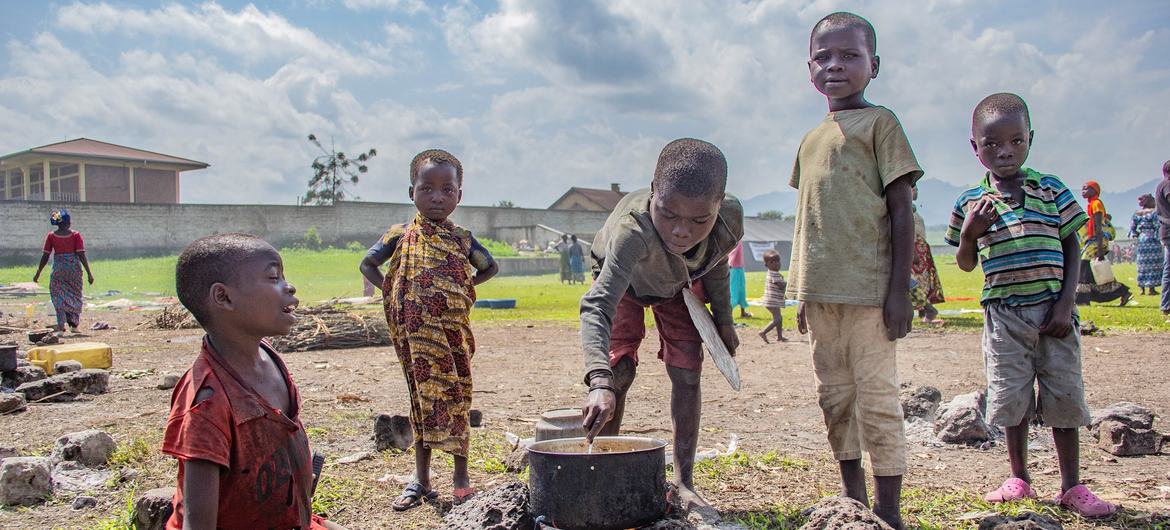 Displaced families in Kiwandja, Rutshuru territory in eastern Democratic Republic of the Congo. Displaced families in Kiwandja, Rutshuru territory in eastern Democratic Republic of the Congo.