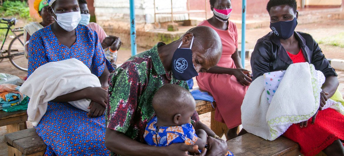 HIV-positive parents attend a support session at a clinic in Kamuli District, Uganda. HIV-positive parents attend a support session at a clinic in Kamuli District, Uganda.