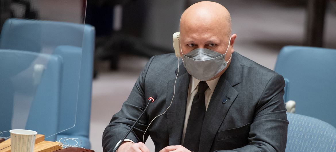 Prosecutor Karim Khan of the International Criminal Court briefs members of the UN Security Council on the Sudan and South Sudan. Prosecutor Karim Khan of the International Criminal Court briefs members of the UN Security Council on the Sudan and South Sudan.