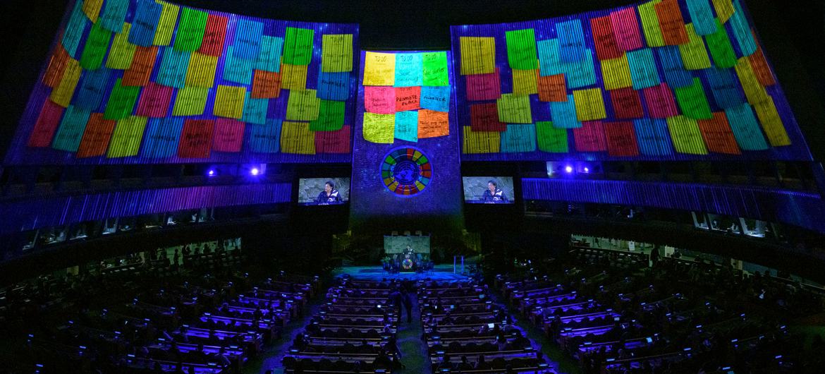Overview of the projections in the General Assembly Hall as Prime Minister Mia Amor Mottley (on screen) of Barbados and Co-Chair of the SDG Advocate, speaks on SDG Moment 2022.