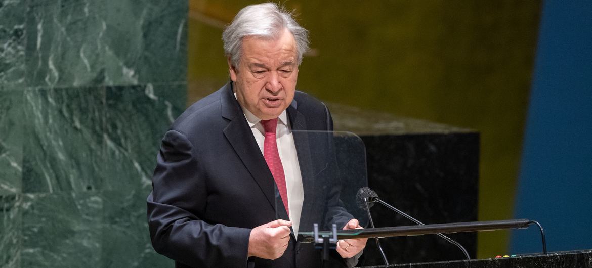 Secretary-General António Guterres briefs the UN General Assembly on his priorities for 2022. Secretary-General António Guterres briefs the UN General Assembly on his priorities for 2022.