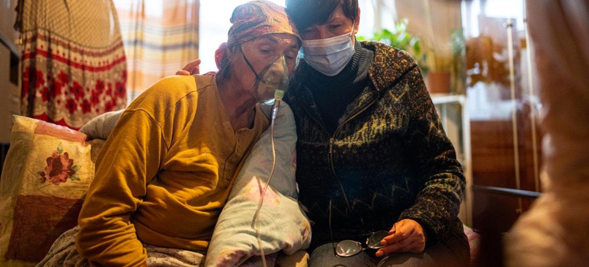 Ukraine has reported another record high number of new coronavirus infections. (1 November 2021) Ukraine has reported another record high number of new coronavirus infections. (1 November 2021)