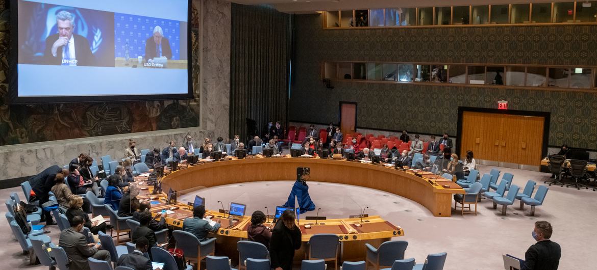 A wide view of the Security Council Chamber as members meet on the situation in Ukraine. A wide view of the Security Council Chamber as members meet on the situation in Ukraine.