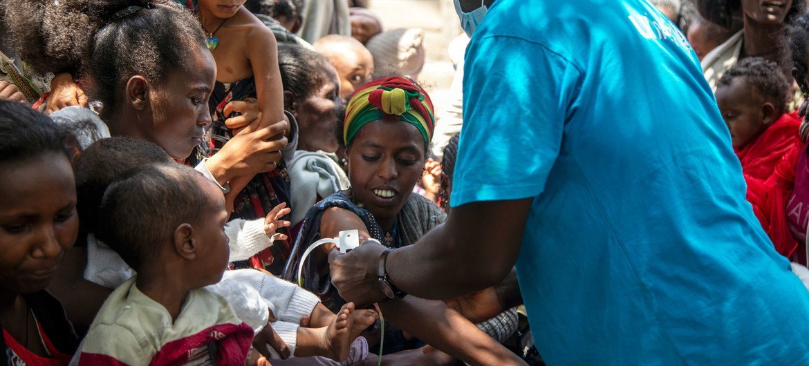 The UNICEF Nutrition Specialist and Emergency Response Team screen for malnutrition in Adikeh in Wajirat in Southern Tigray in Ethiopia. The UNICEF Nutrition Specialist and Emergency Response Team screen for malnutrition in Adikeh in Wajirat in Southern Tigray in Ethiopia.