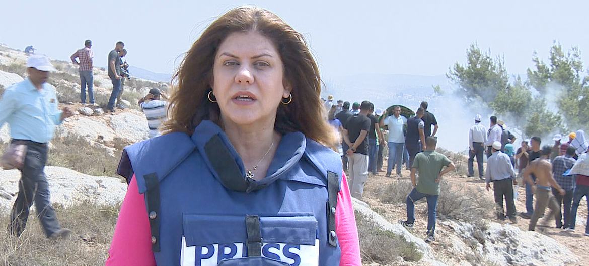 Kıdemli Filistinli gazeteci Shireen Abu Akleh, İsrail askeri yönetimi altındaki hayatı haber yapmak için çeyrek asır harcadı.