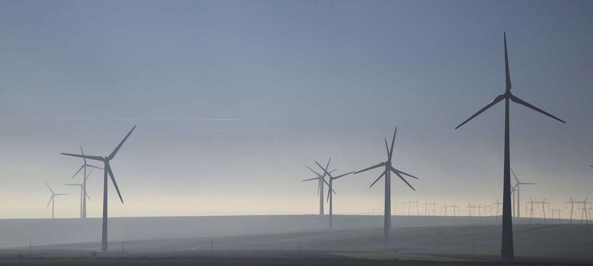 Countries can lower emissions by increasing the use of renewable energy. Countries can lower emissions by increasing the use of renewable energy.